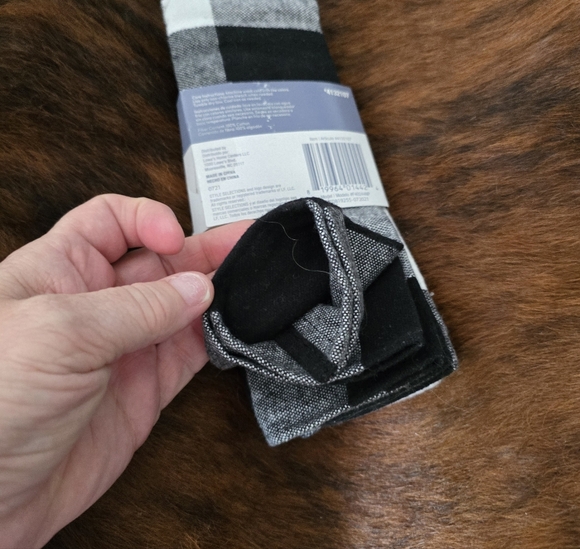 Buffalo plaid Napkin 4pc - Picture 2 of 3